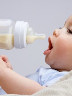 کم بودن شیر نوزاد